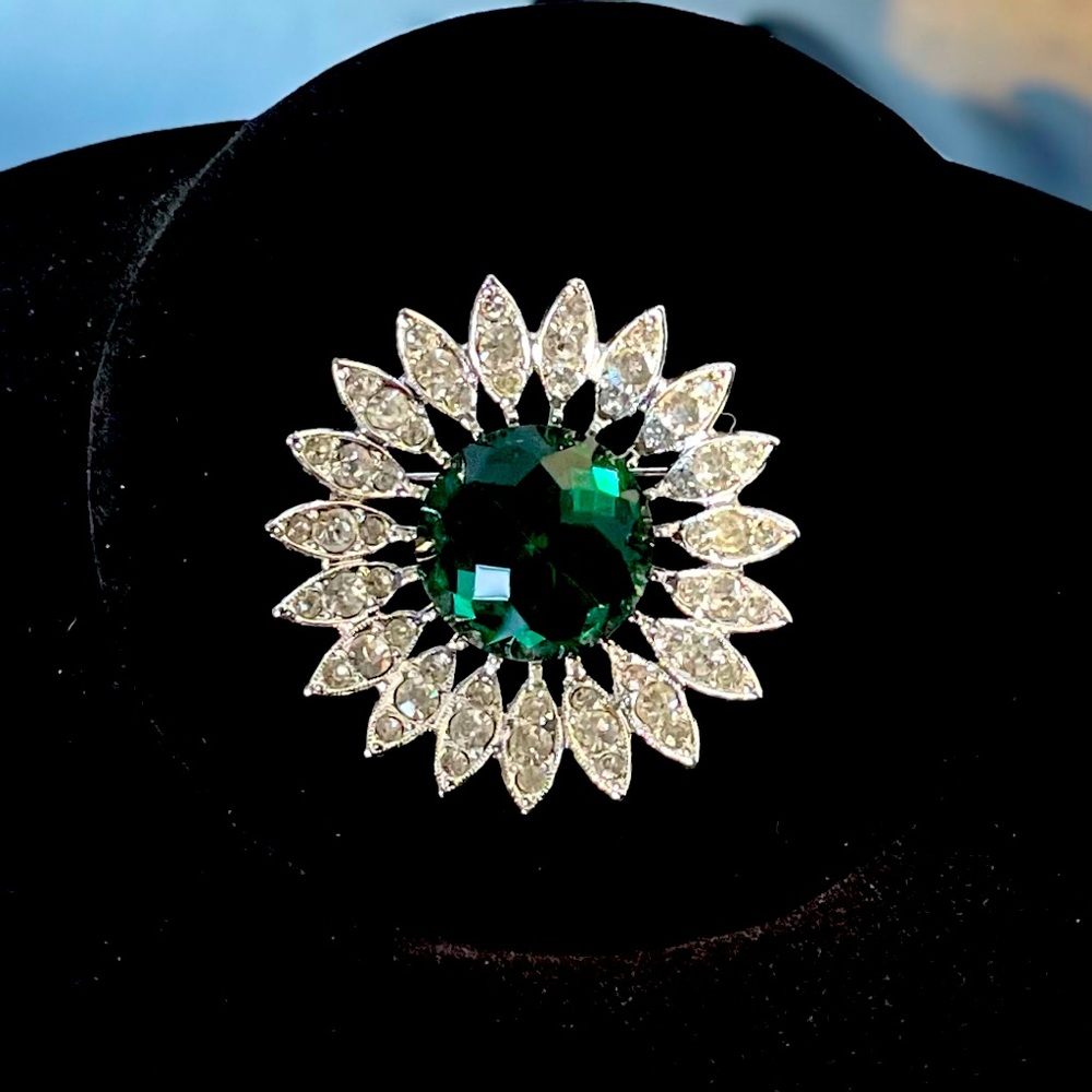 Vintage Sara Coventry Rhinestone Brooch
